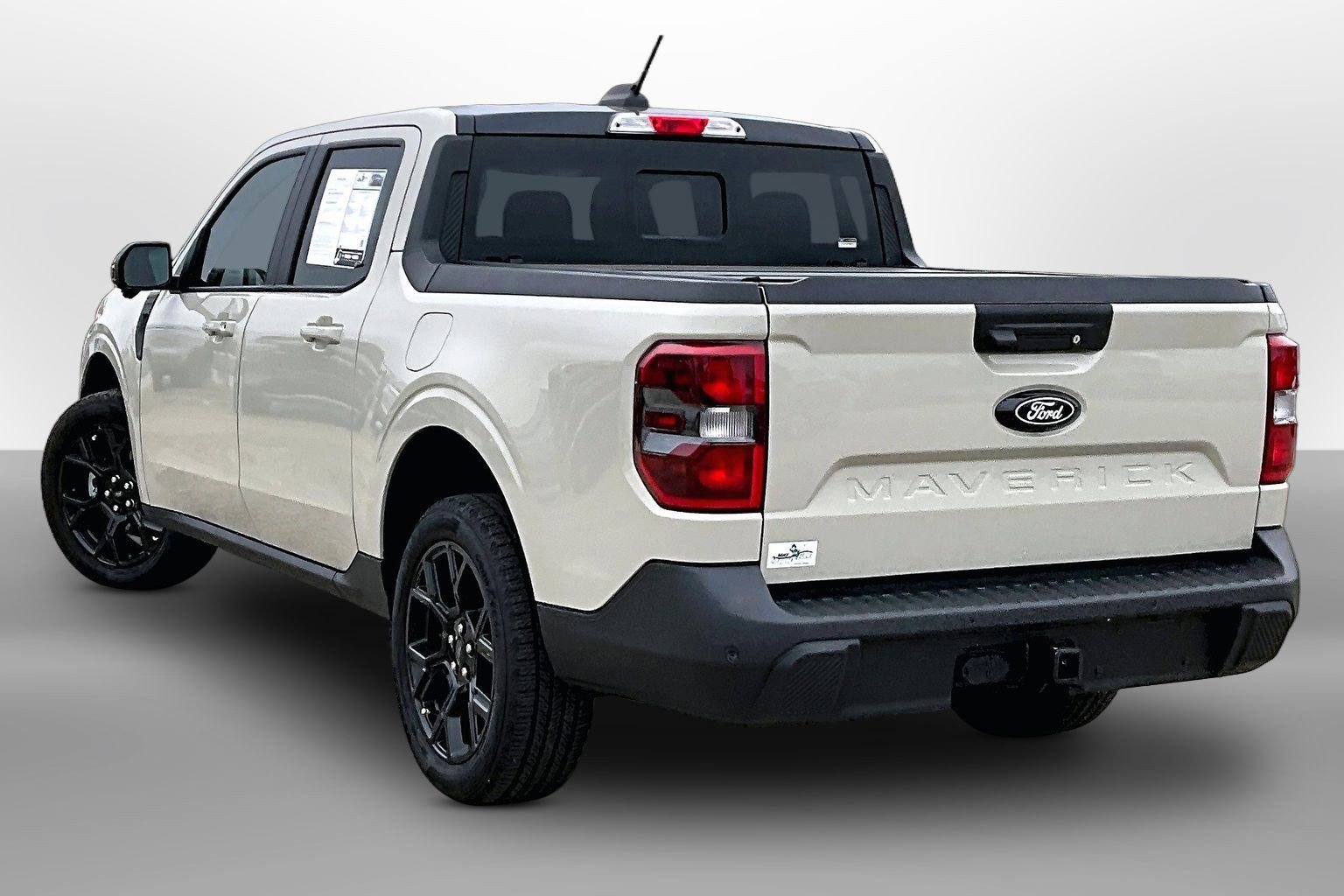 Used 2025 Ford Maverick Lariat w/ Black Appearance Package AWD/4WD image 10