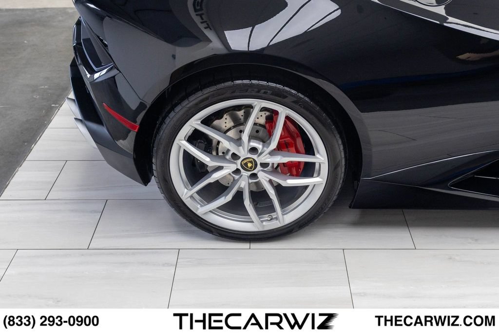 Used 2016 Lamborghini Huracan LP 580-2 RWD image 27