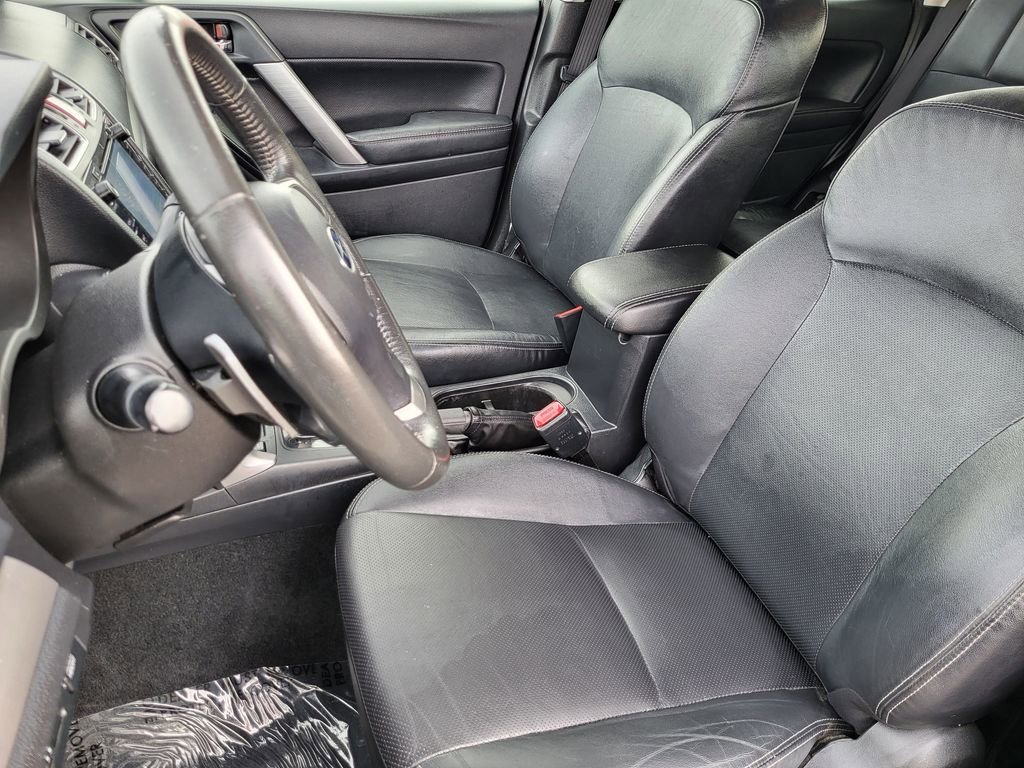 Used 2016 Subaru Forester 2.0XT Touring w/ Eyesight & Navigation System image 4