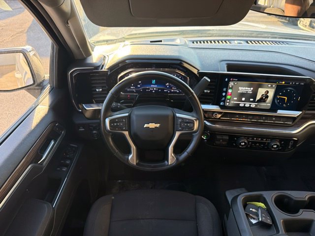 Used 2025 Chevrolet Silverado 1500 LT AWD/4WD image 16