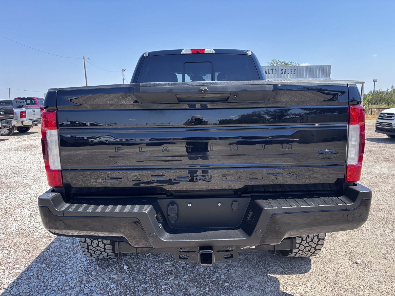 Used 2018 Ford F250 Platinum w/ Platinum Ultimate Package AWD/4WD image 4