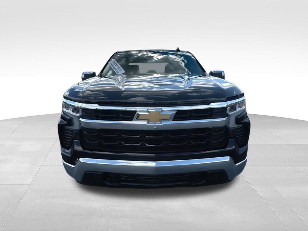 Used 2023 Chevrolet Silverado 1500 LT AWD/4WD image 3