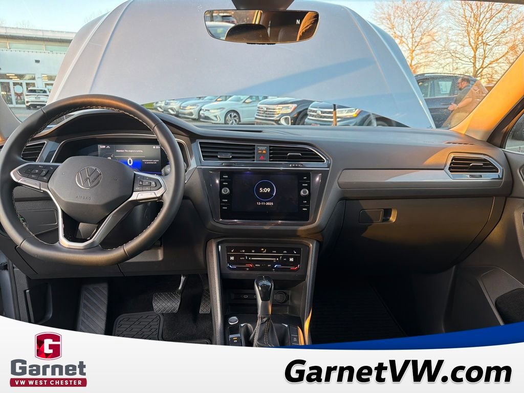 Certified 2022 Volkswagen Tiguan SE image 13