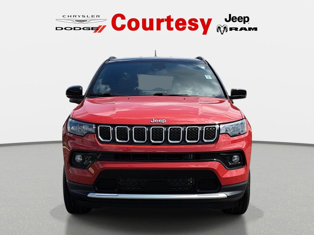 Certified 2023 Jeep Compass Limited AWD/4WD image 9