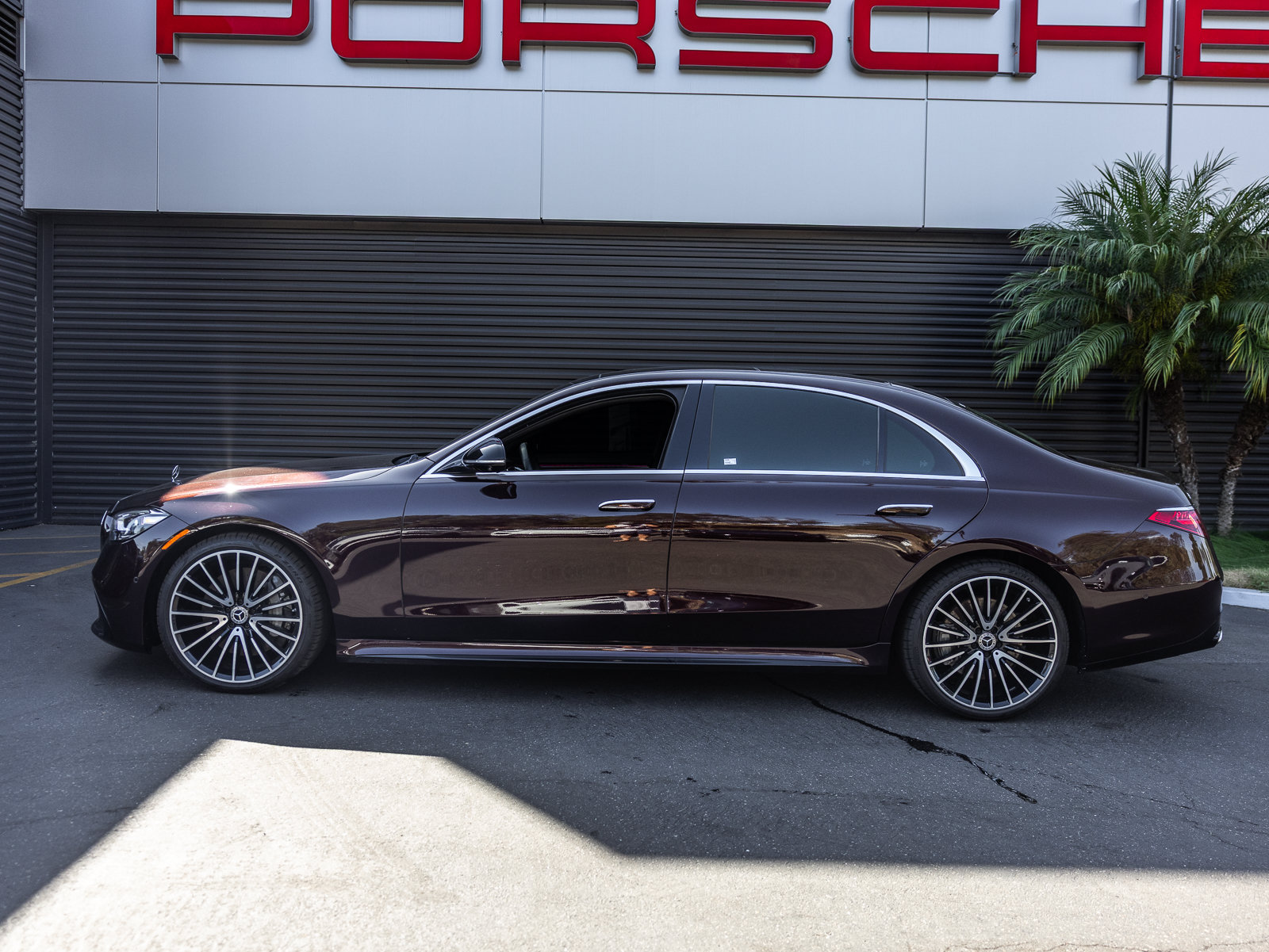 Used 2021 Mercedes-Benz S 580 4MATIC Sedan image 2