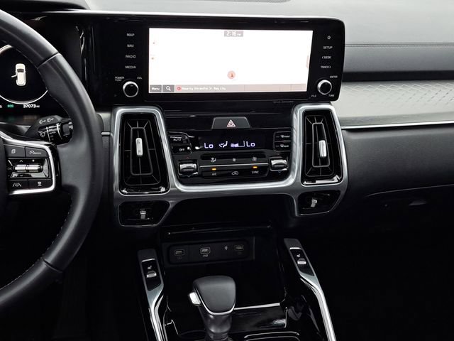 Used 2023 Kia Sorento SX AWD/4WD image 28