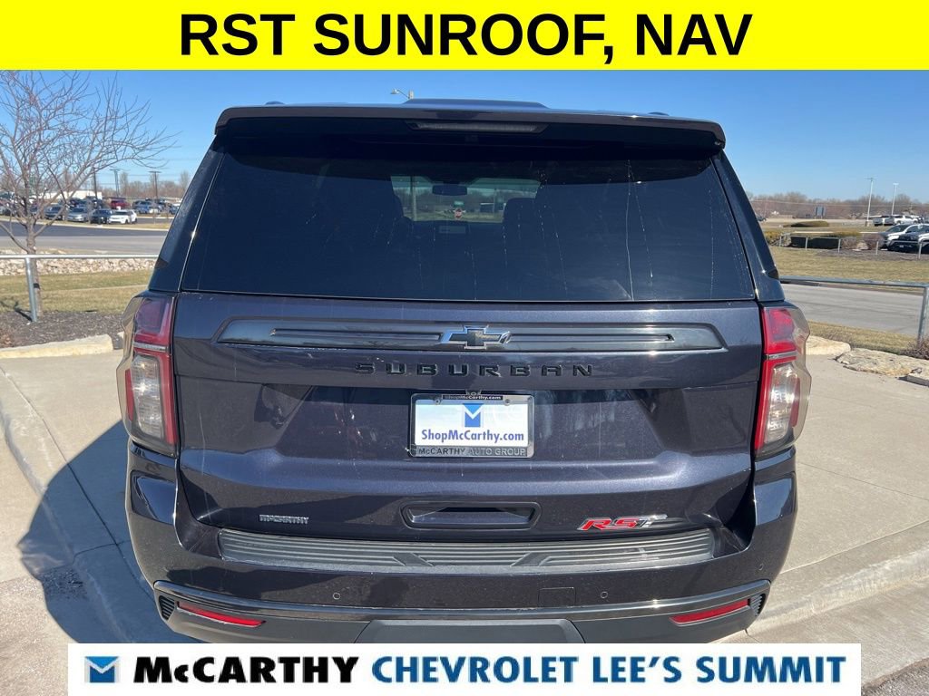 Used 2022 Chevrolet Suburban RST w/ Luxury Package image 14