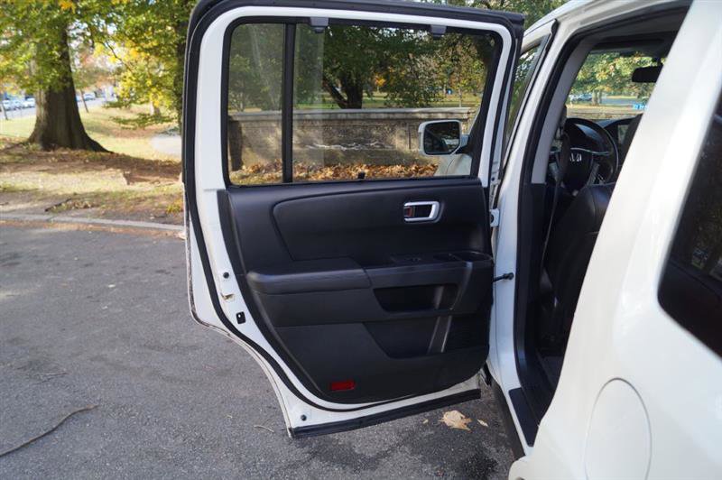 Used 2014 Honda Pilot Touring image 26