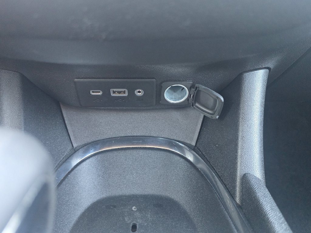 Used 2025 Chevrolet Malibu LT FWD image 32