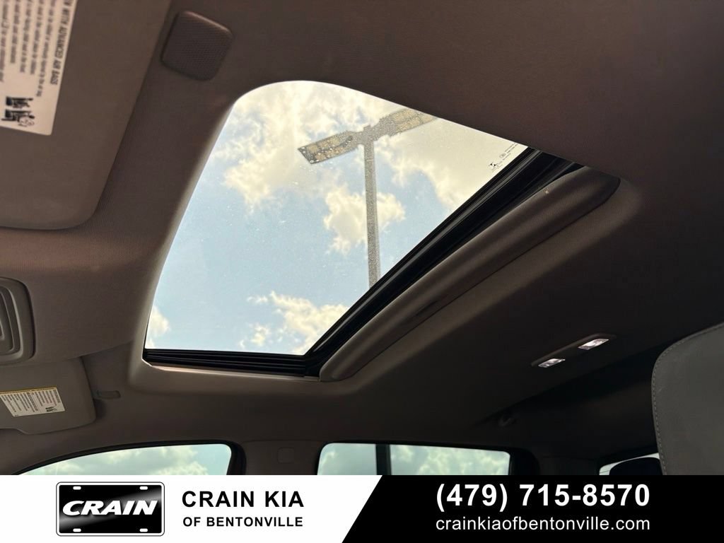 Used 2020 GMC Sierra 1500 SLT AWD/4WD image 5