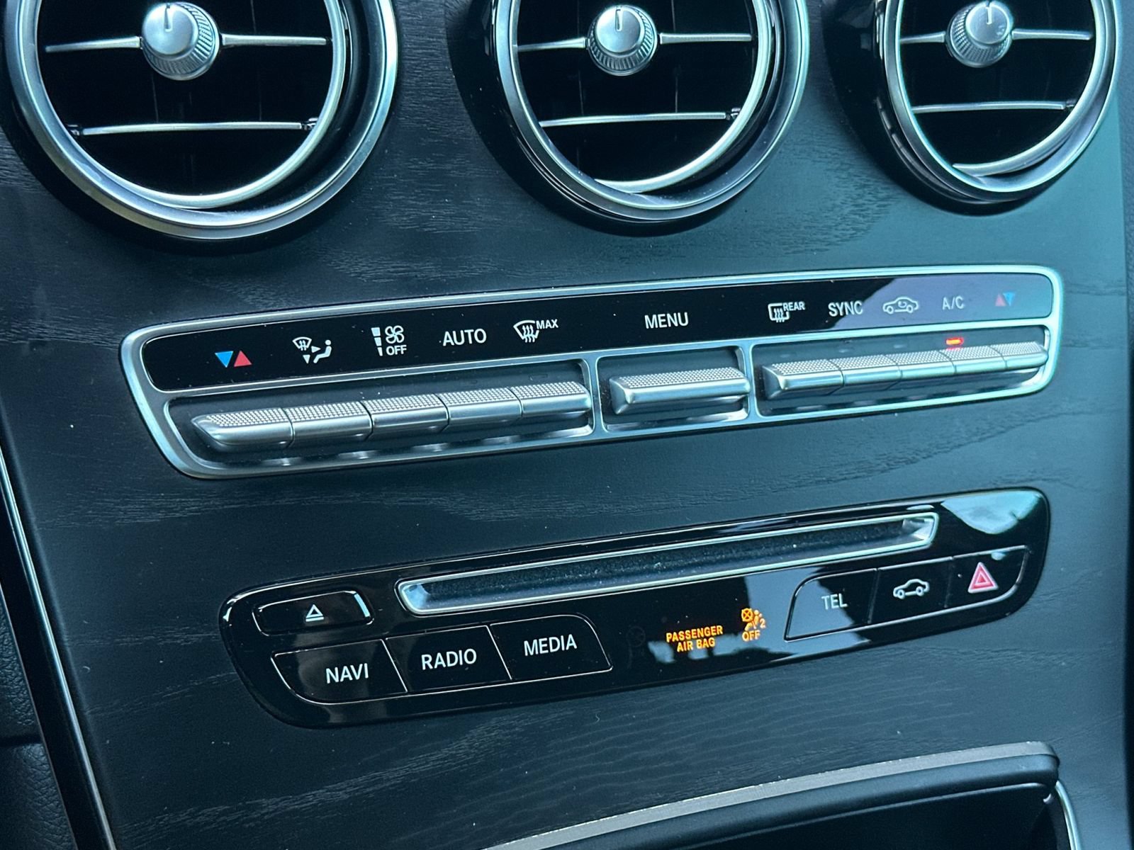 Used 2019 Mercedes-Benz GLC 300 image 22