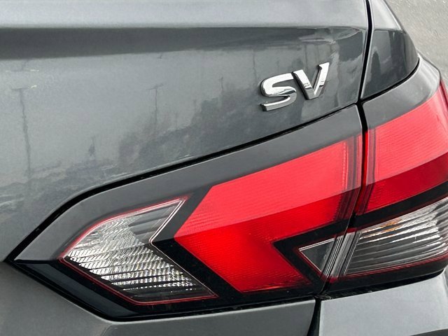 Used 2021 Nissan Versa SV image 5