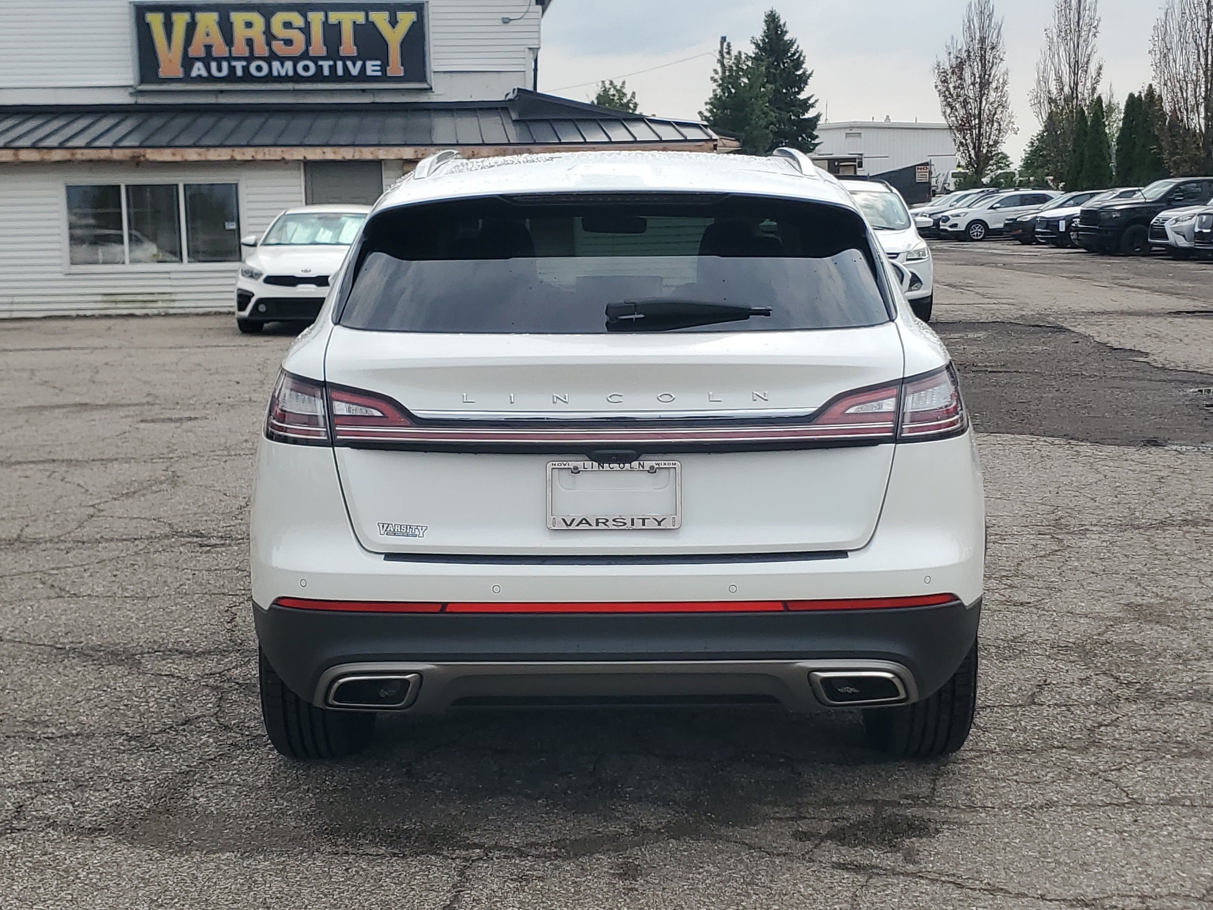 Certified 2023 Lincoln Nautilus AWD w/ Premium Package image 5