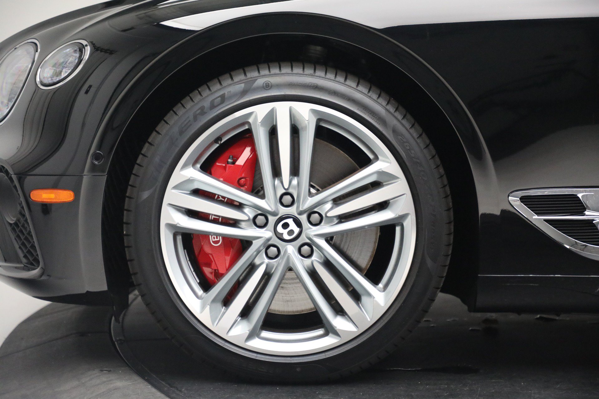 Certified 2023 Bentley Continental GT Mulliner AWD/4WD image 17
