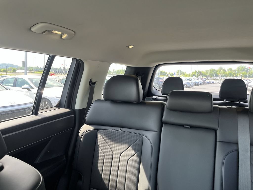 Used 2024 Hyundai Santa Fe SEL FWD image 12