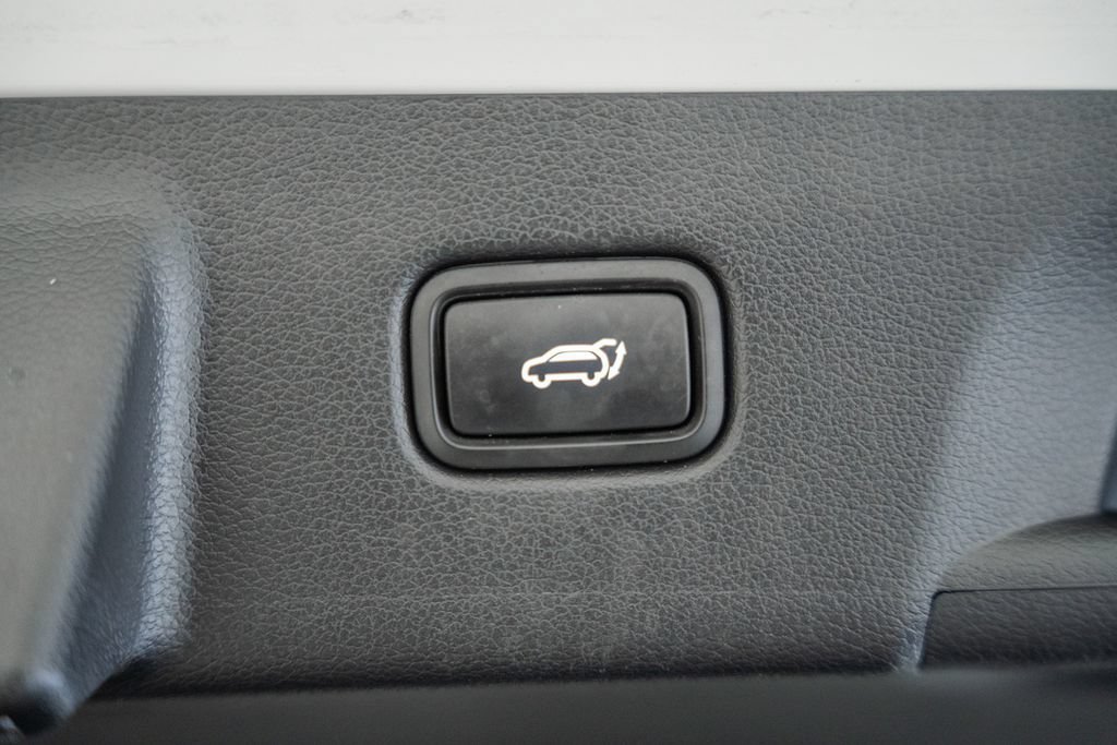 Used 2024 Hyundai Palisade Limited FWD image 10