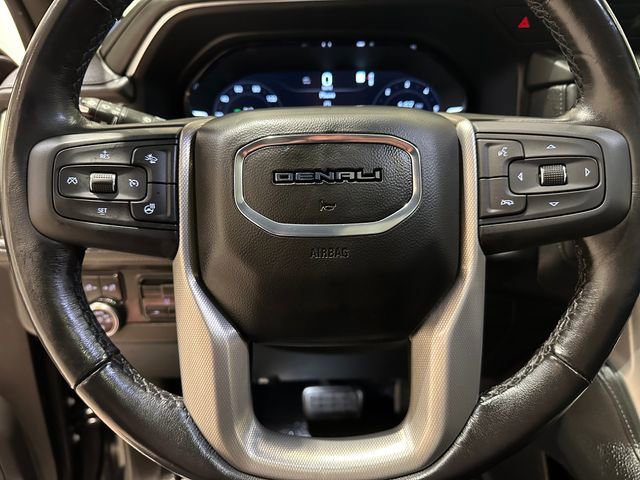 Used 2022 GMC Yukon Denali w/ Denali Premium Package AWD/4WD image 11