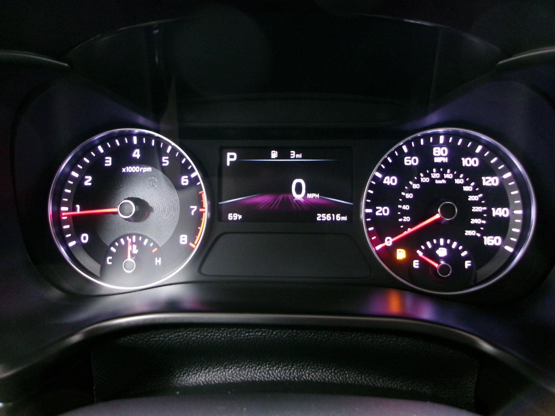 Used 2022 Kia Forte LXS FWD image 7
