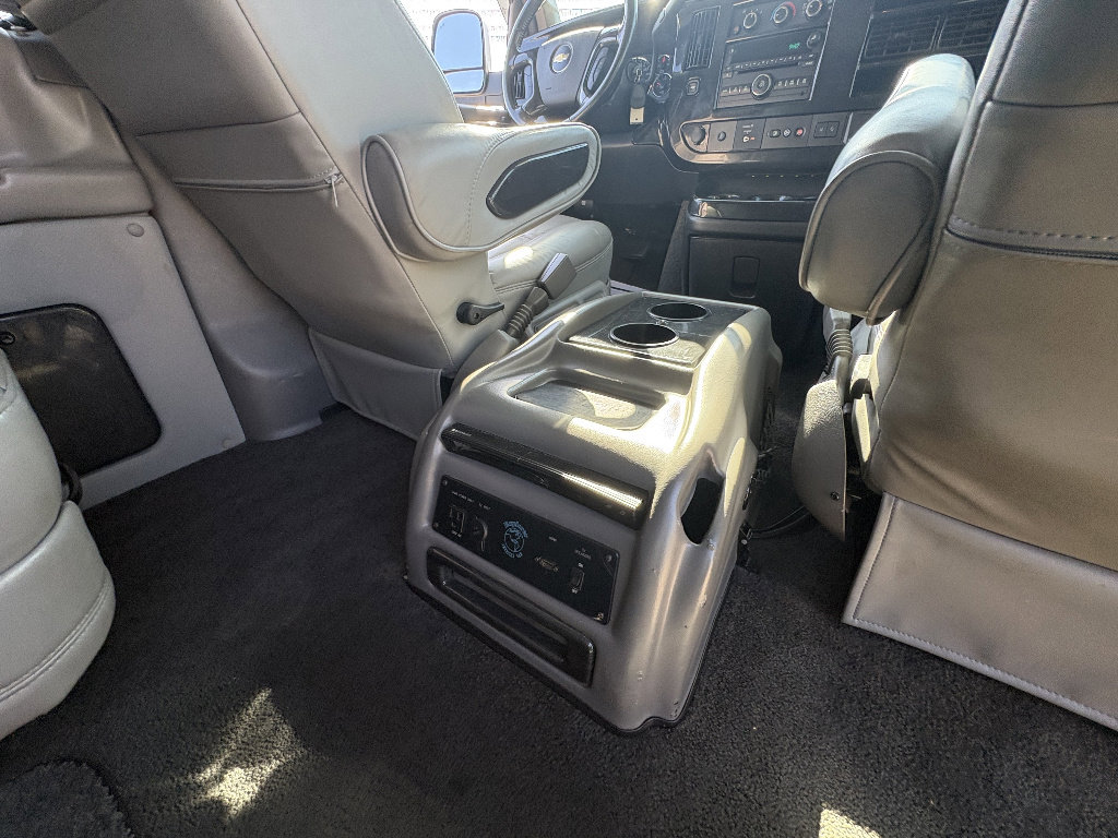 Used 2019 Chevrolet Express 2500 Extended w/ Enhanced Convenience Package RWD image 16