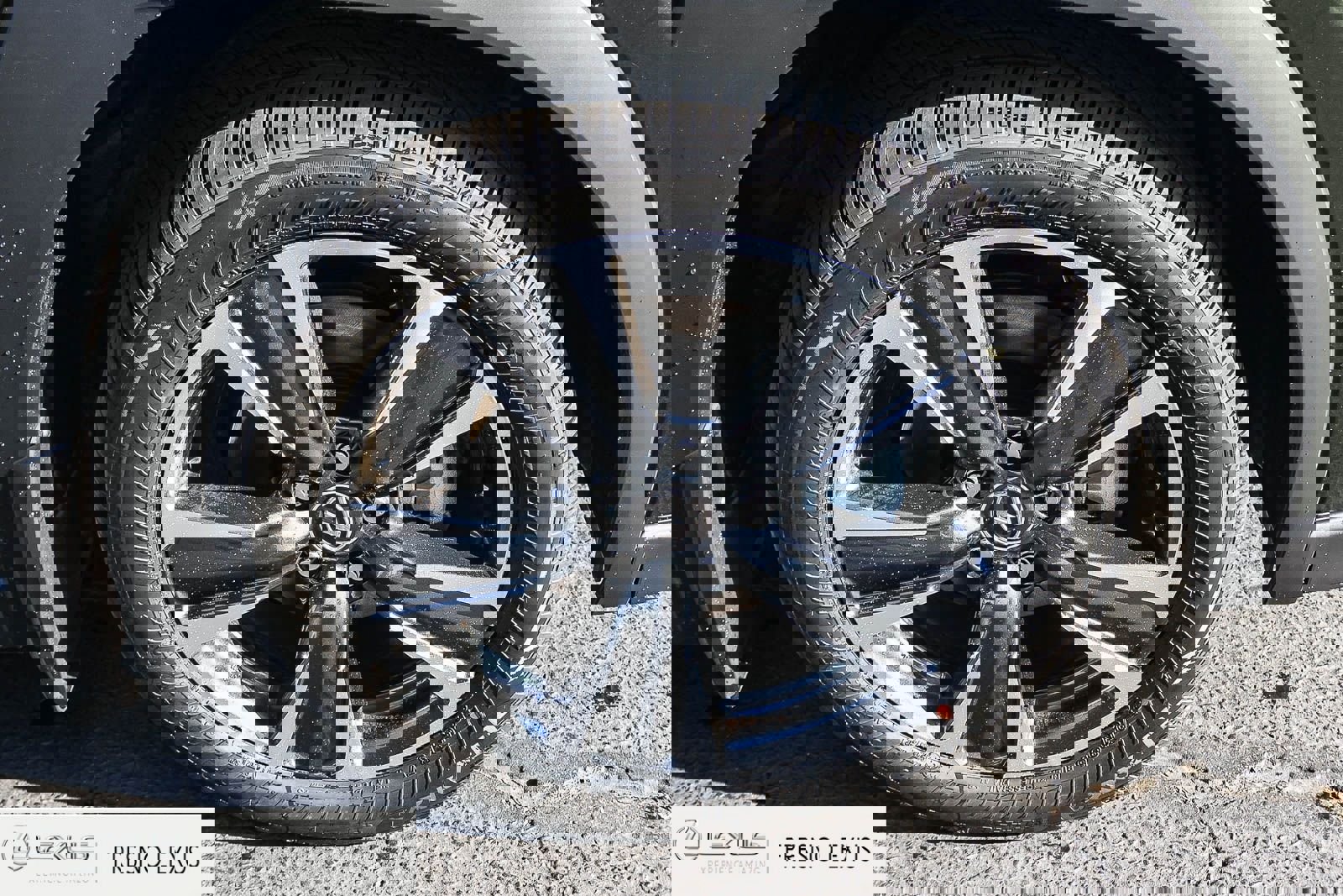 New 2026 Lexus UX 300h FWD image 9