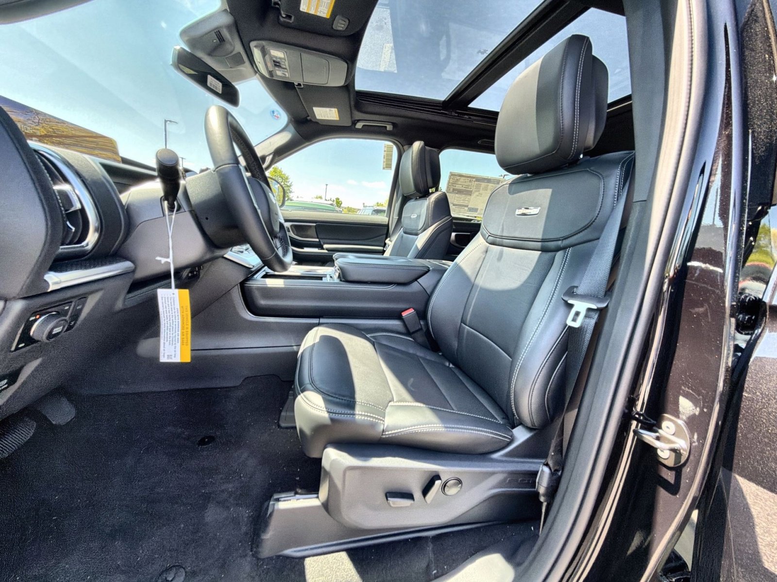 New 2026 Ford Expedition Platinum w/ Stealth Appearance Package image 24