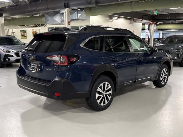 Certified 2024 Subaru Outback Premium AWD/4WD image 2