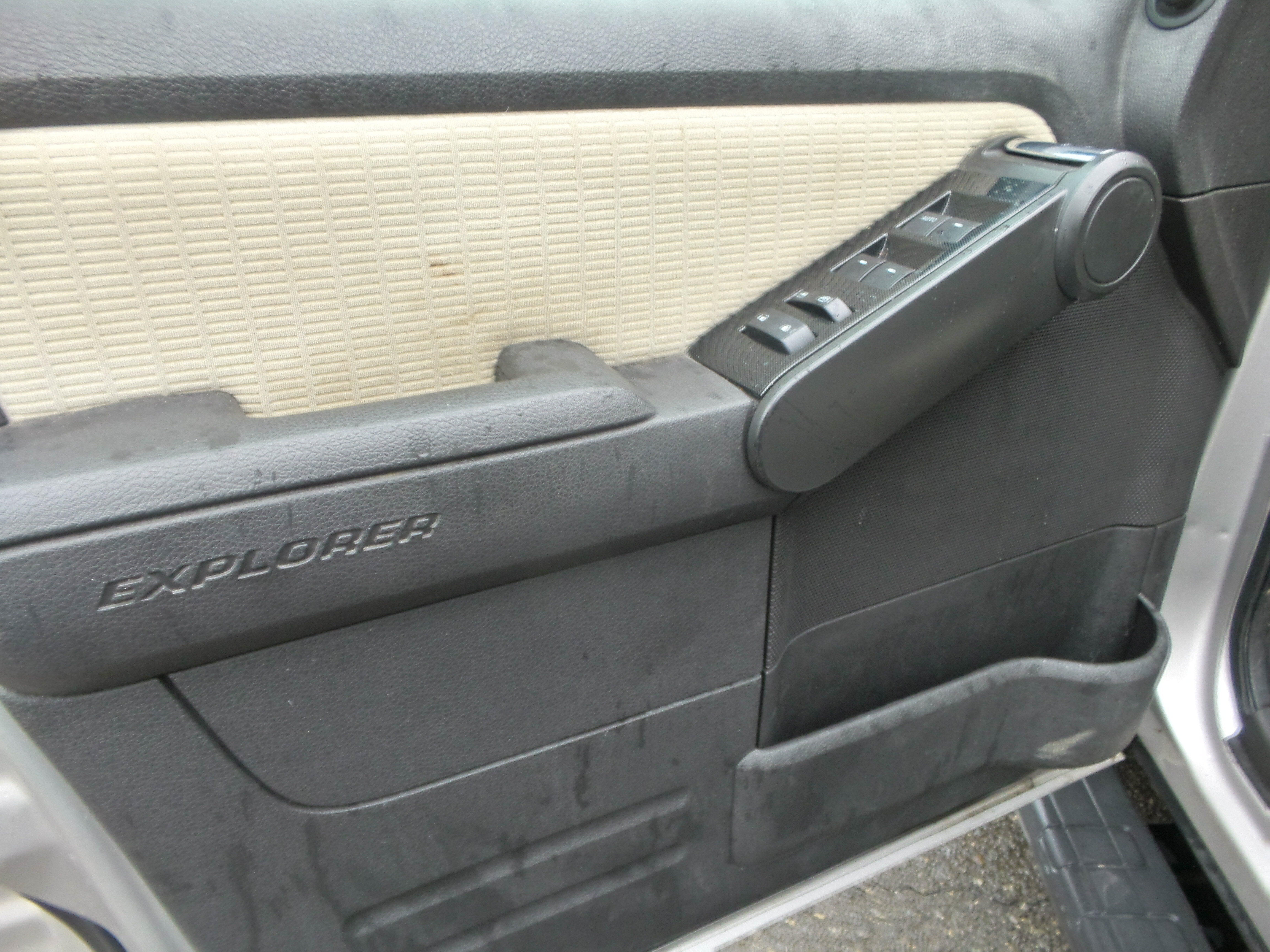 Used 2008 Ford Explorer Sport Trac XLT AWD/4WD image 27