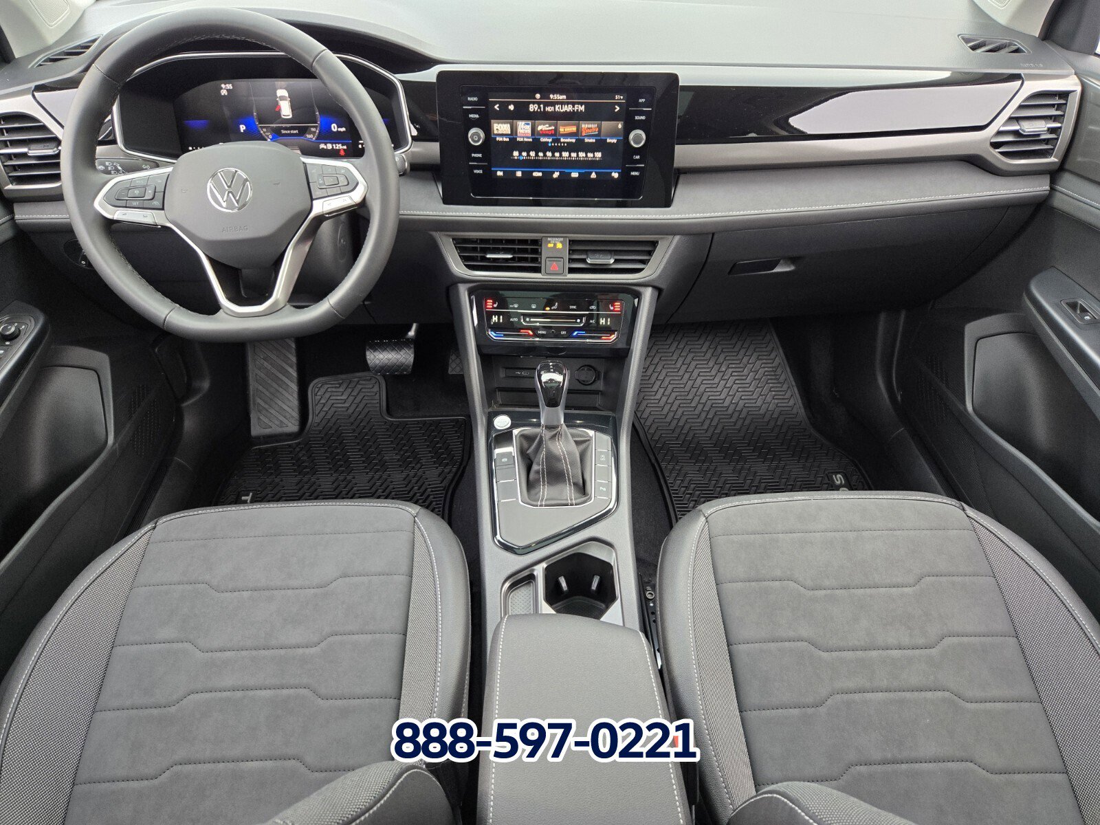 New 2026 Volkswagen Taos SE image 10