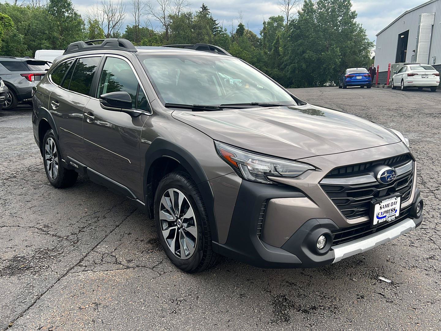 Used 2024 Subaru Outback Limited AWD/4WD image 23
