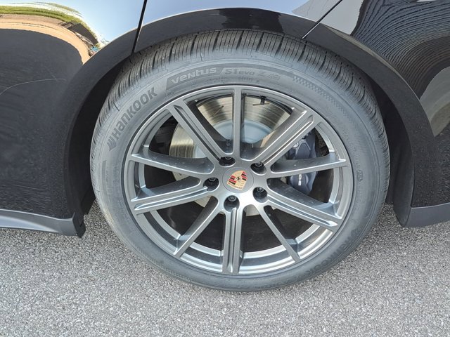New 2026 Porsche Panamera 4 image 12