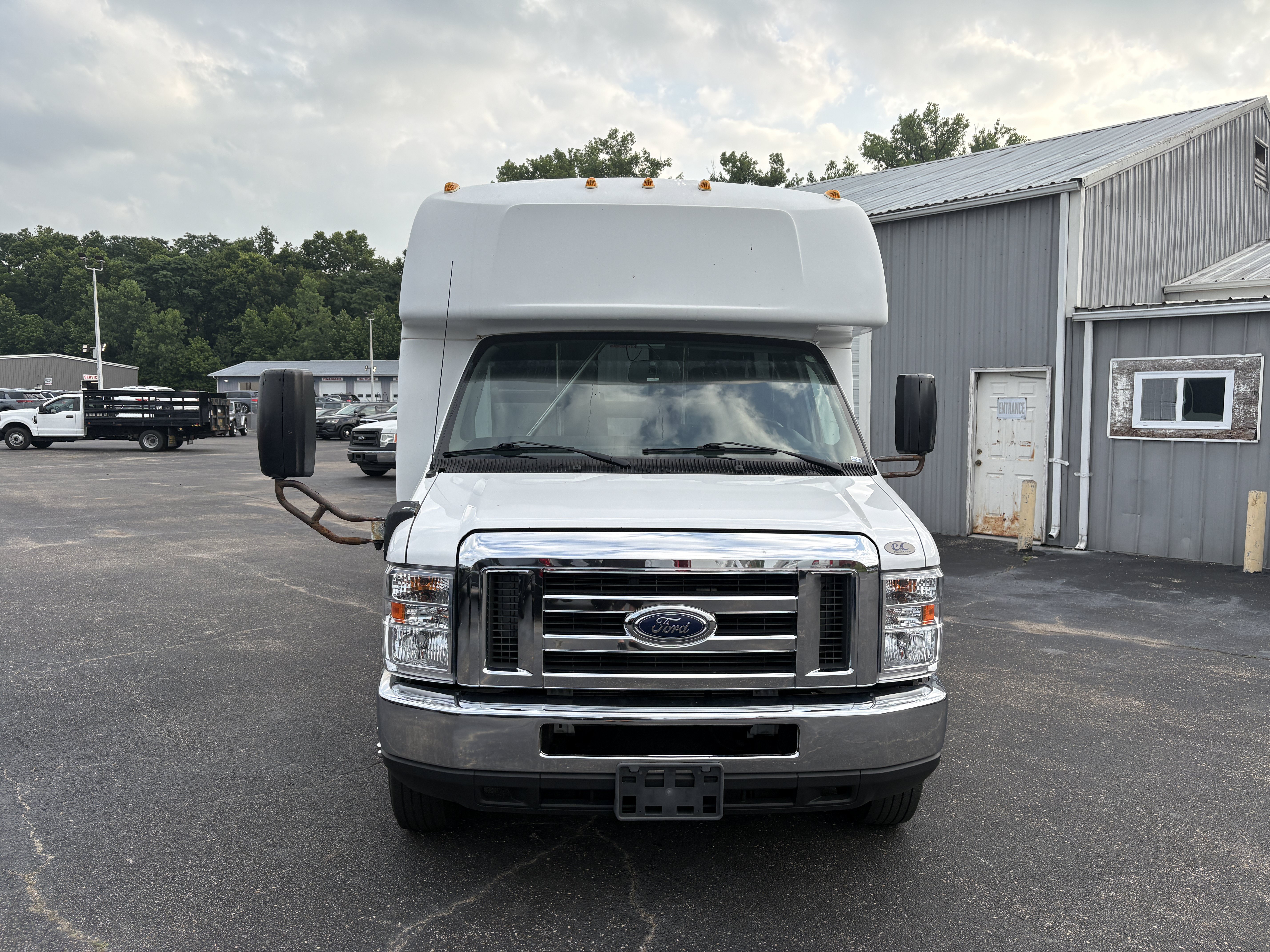 Used 2019 Ford E-350 and Econoline 350 Super Duty w/ Shuttle Bus Prep Package RWD image 6