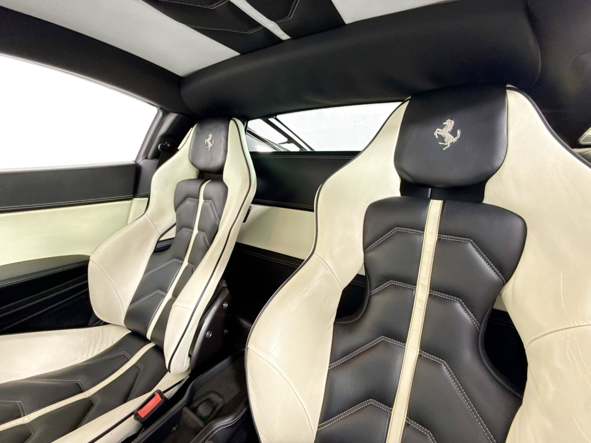 Used 2010 Ferrari 458 Italia Coupe RWD image 30