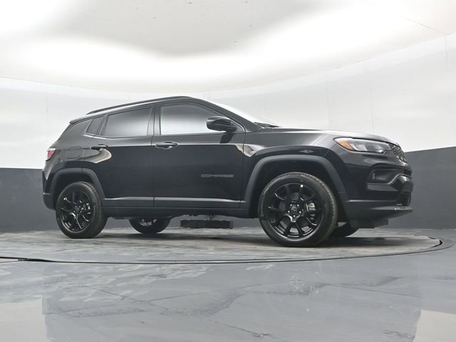 New 2026 Jeep Compass Latitude image 38
