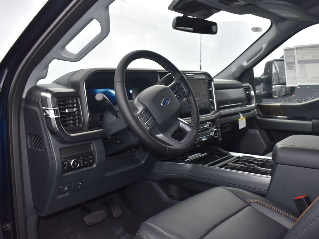 New 2025 Ford F350 Lariat w/ Black Appearance Package image 5