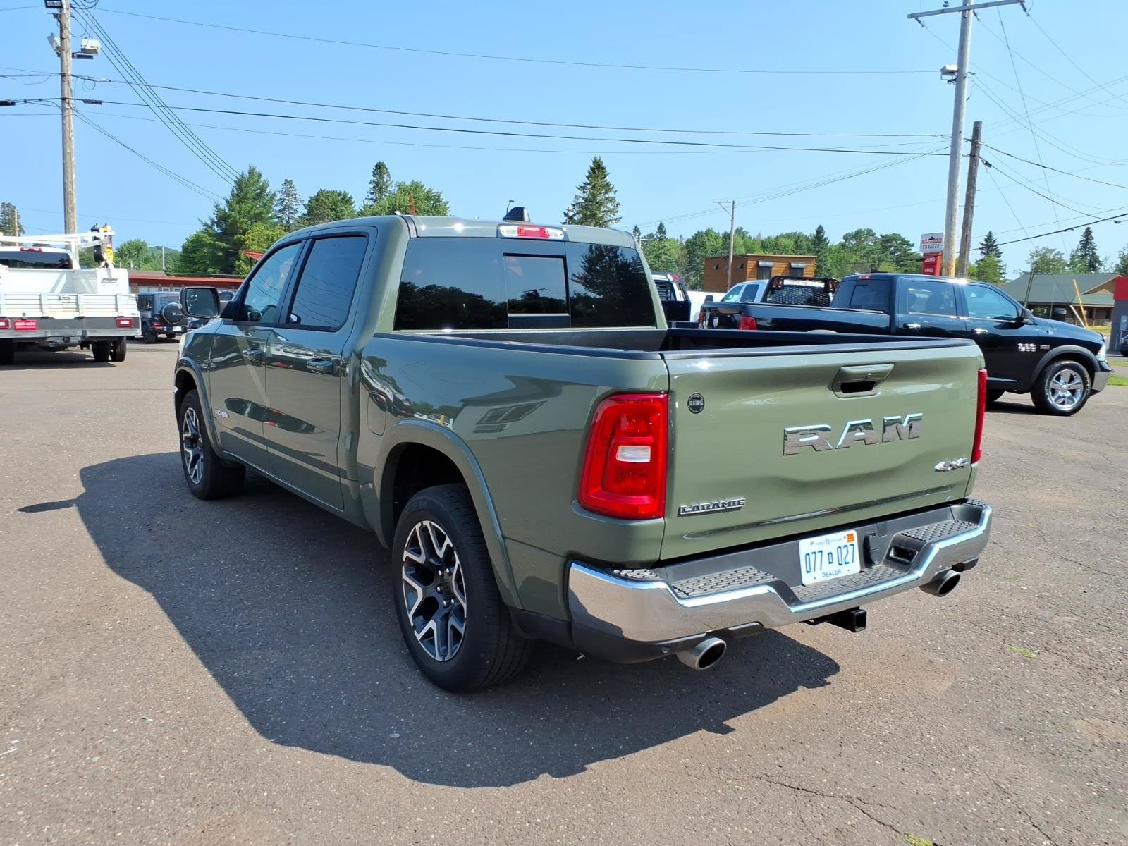 Used 2026 RAM 1500 Laramie AWD/4WD image 3