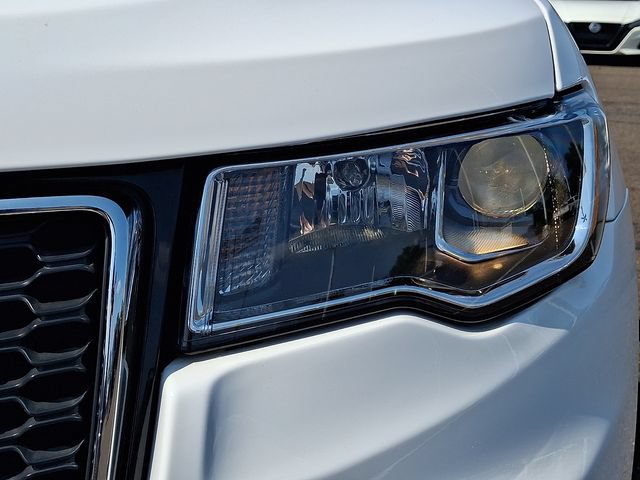 Used 2022 Jeep Grand Cherokee Limited AWD/4WD image 9