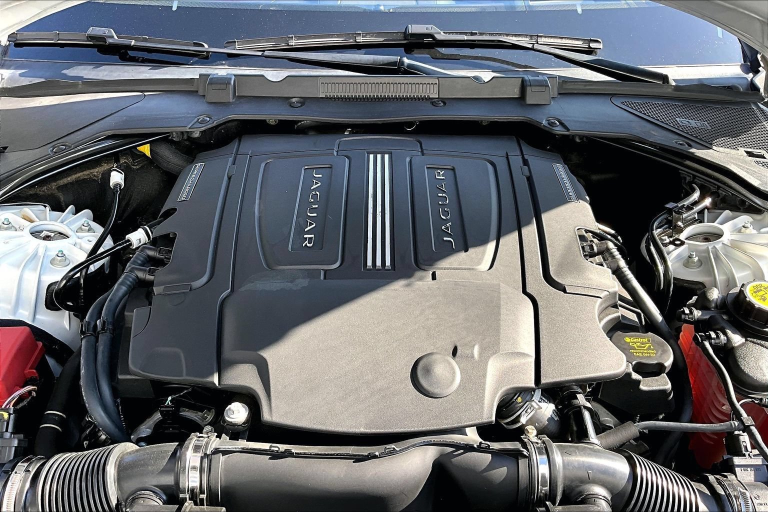 Used 2018 Jaguar XE Portfolio RWD image 10