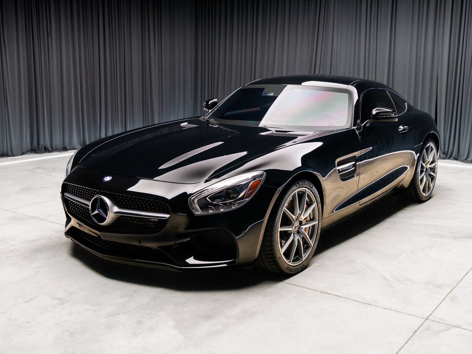 Used 2016 Mercedes-Benz AMG GT S image 2