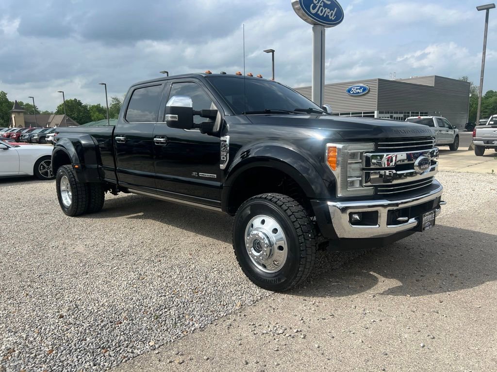 Used 2017 Ford F450 King Ranch w/ King Ranch Ultimate Package AWD/4WD image 2