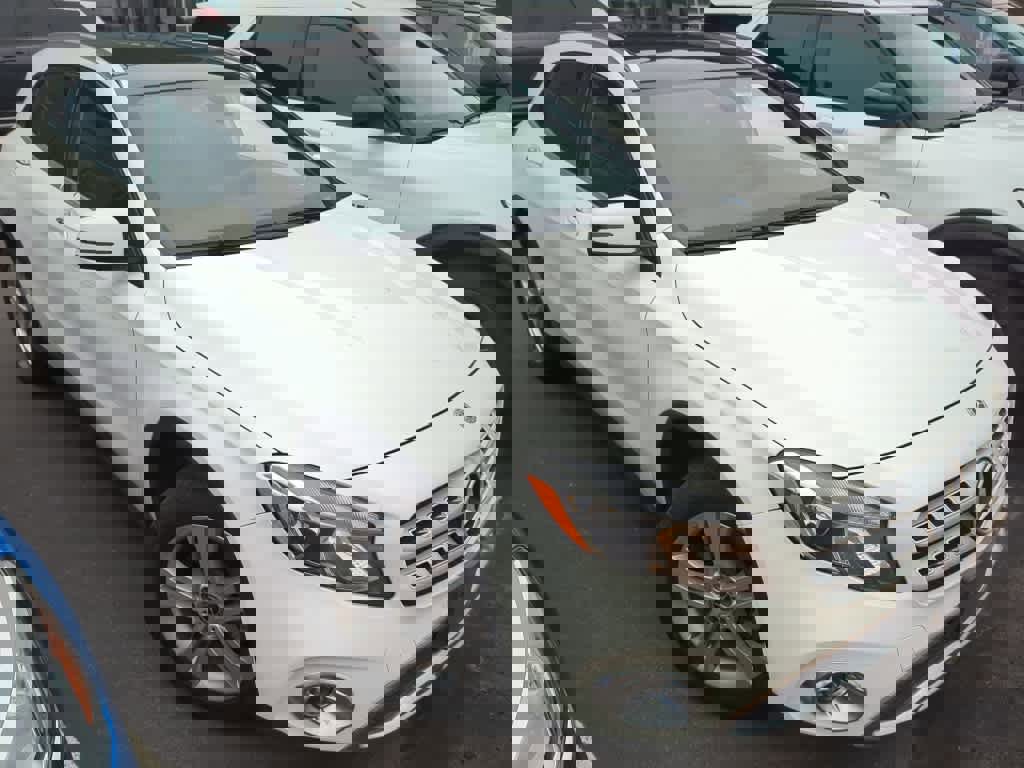 Used 2018 Mercedes-Benz GLA 250 4MATIC image 1