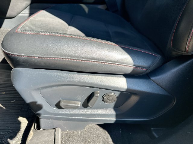 Used 2025 Ford Explorer ST AWD/4WD image 46