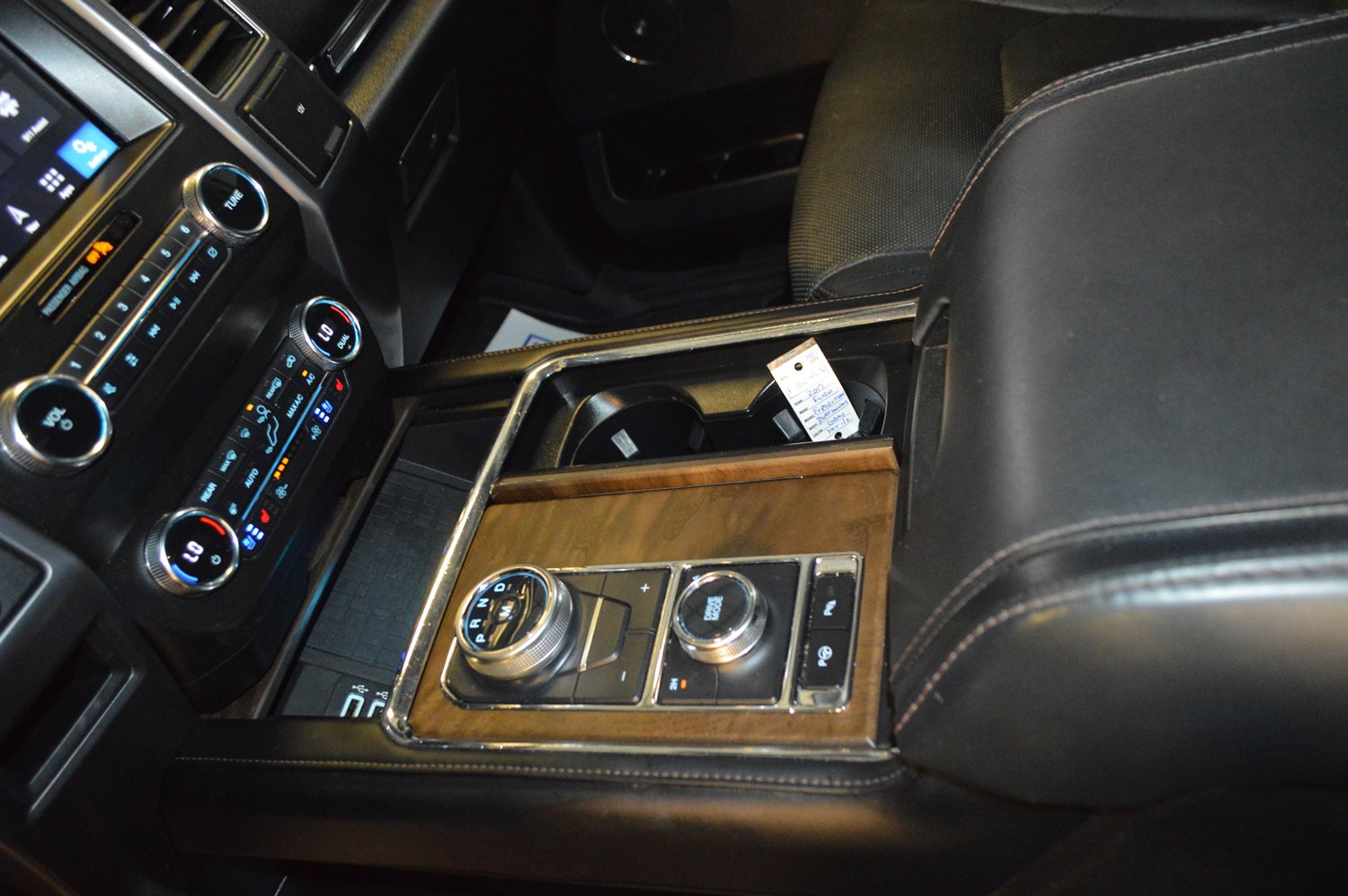 Used 2019 Ford Expedition Platinum AWD/4WD image 21