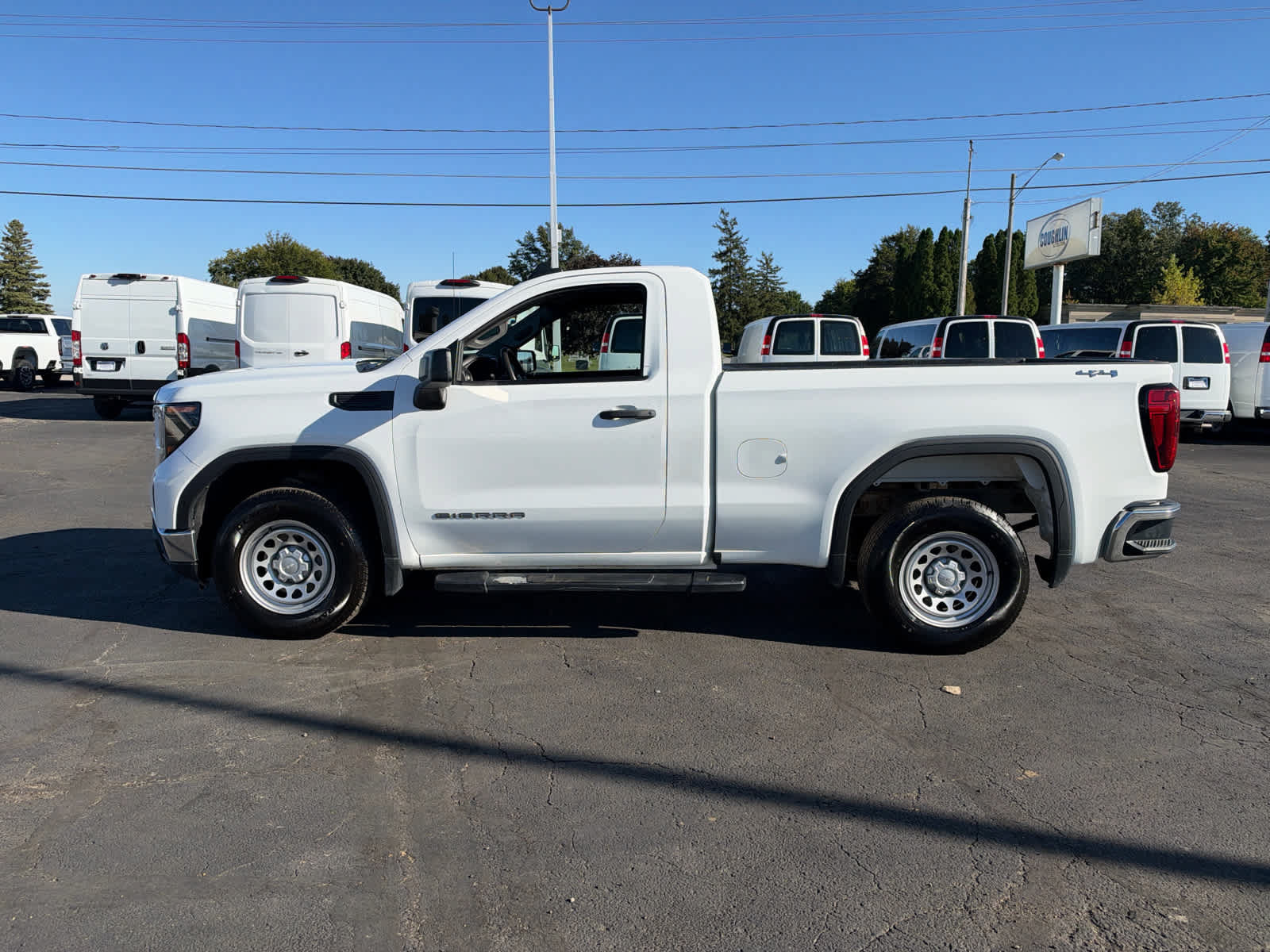Used 2024 GMC Sierra 1500 Pro w/ Pro Value Package AWD/4WD image 2