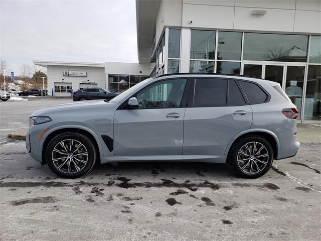 New 2026 BMW X5 xDrive50e w/ M Sport Package image 8