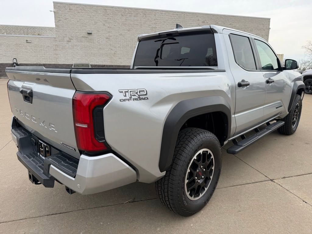 Certified 2024 Toyota Tacoma TRD Off-Road w/ TRD Off Road Upgrade Package AWD/4WD image 5