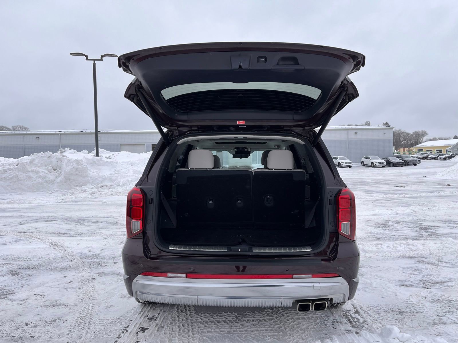 Used 2023 Hyundai Palisade Calligraphy image 21