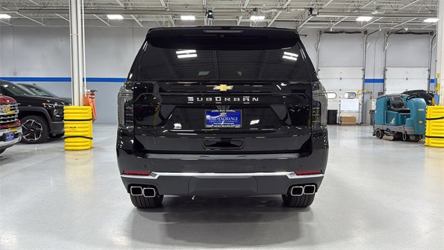 New 2026 Chevrolet Suburban High Country image 5