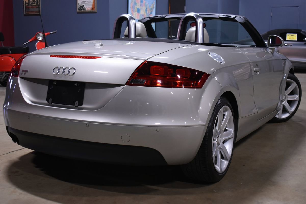 Used 2008 Audi TT 2.0T w/ Premium Pkg image 9