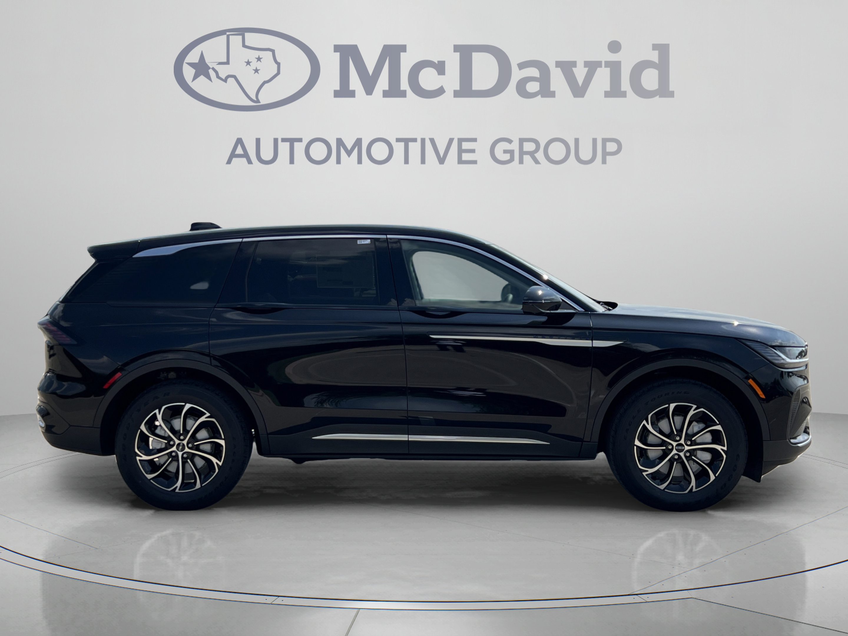 New 2025 Lincoln Nautilus Premier w/ Equipment Group 102A AWD/4WD image 8