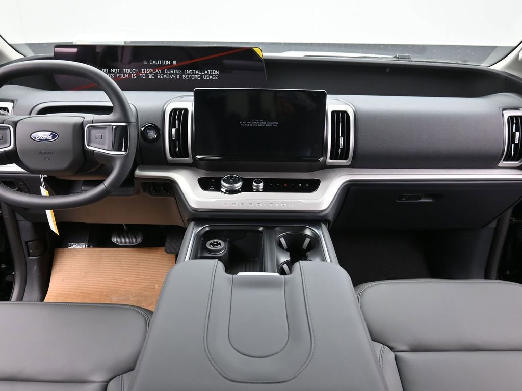 New 2026 Ford Expedition Active image 14
